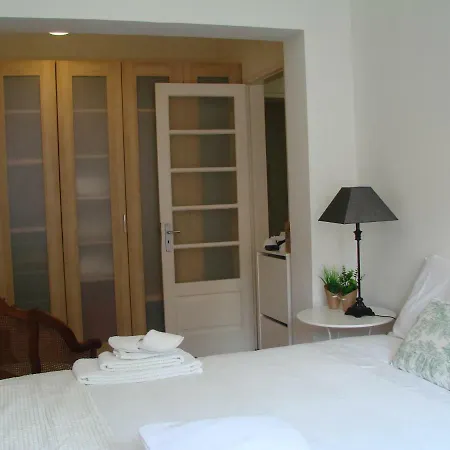 Bem Portugues. Apartamento Agradavel