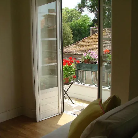 Bem Portugues. Apartamento Agradavel