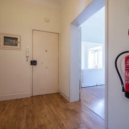 Bem Portugues. Apartamento Agradavel Lissabon