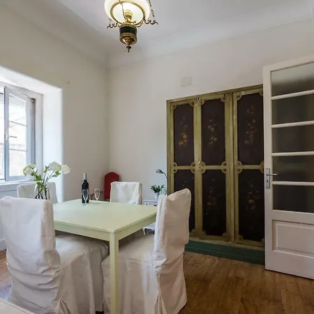 Bem Portugues. Apartamento Agradavel Apartment
