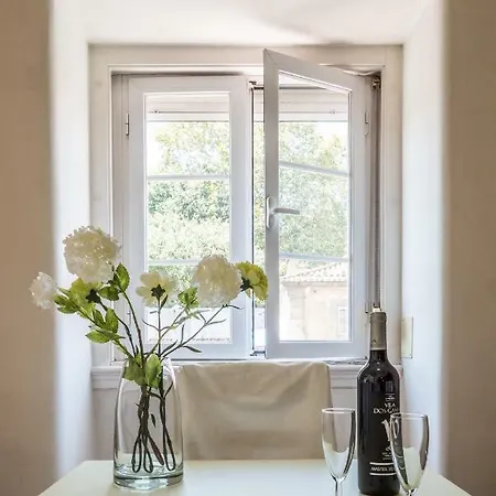 Bem Portugues. Apartamento Agradavel * Lissabon